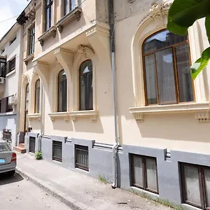 2br Blue Cloud In The Centre Bucharest