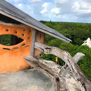 https://portal-xibalba.quintano-roohotels.com