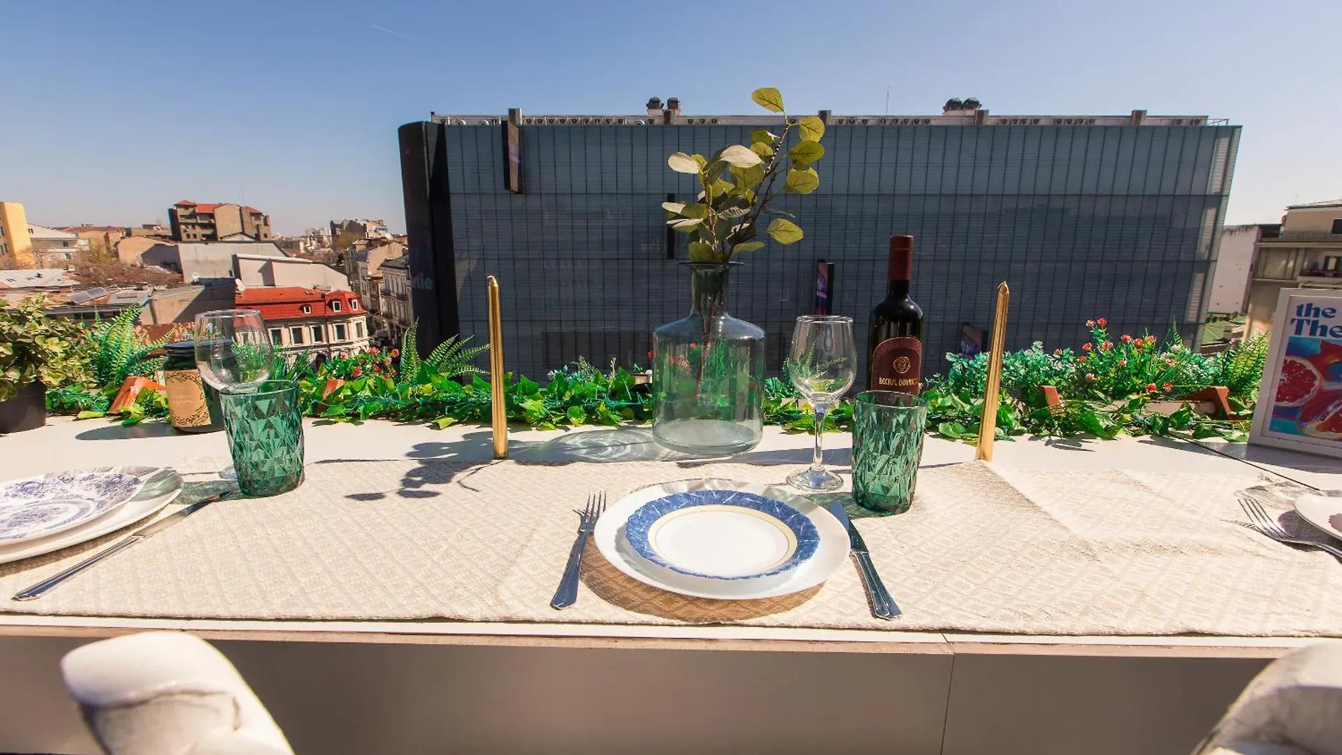 Old Town Apartment With Amazing View From The Balcony Bucarest Romania