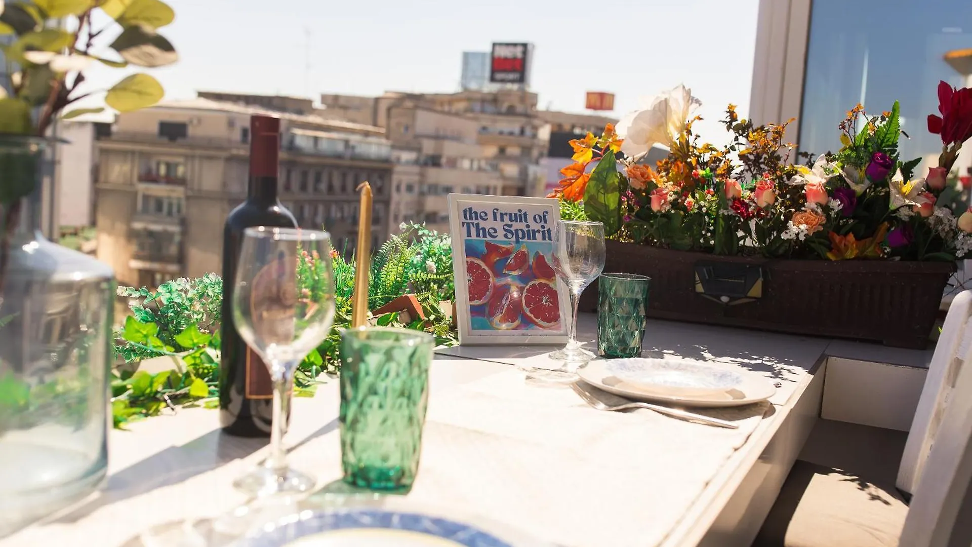 Old Town Apartment With Amazing View From The Balcony Bucarest